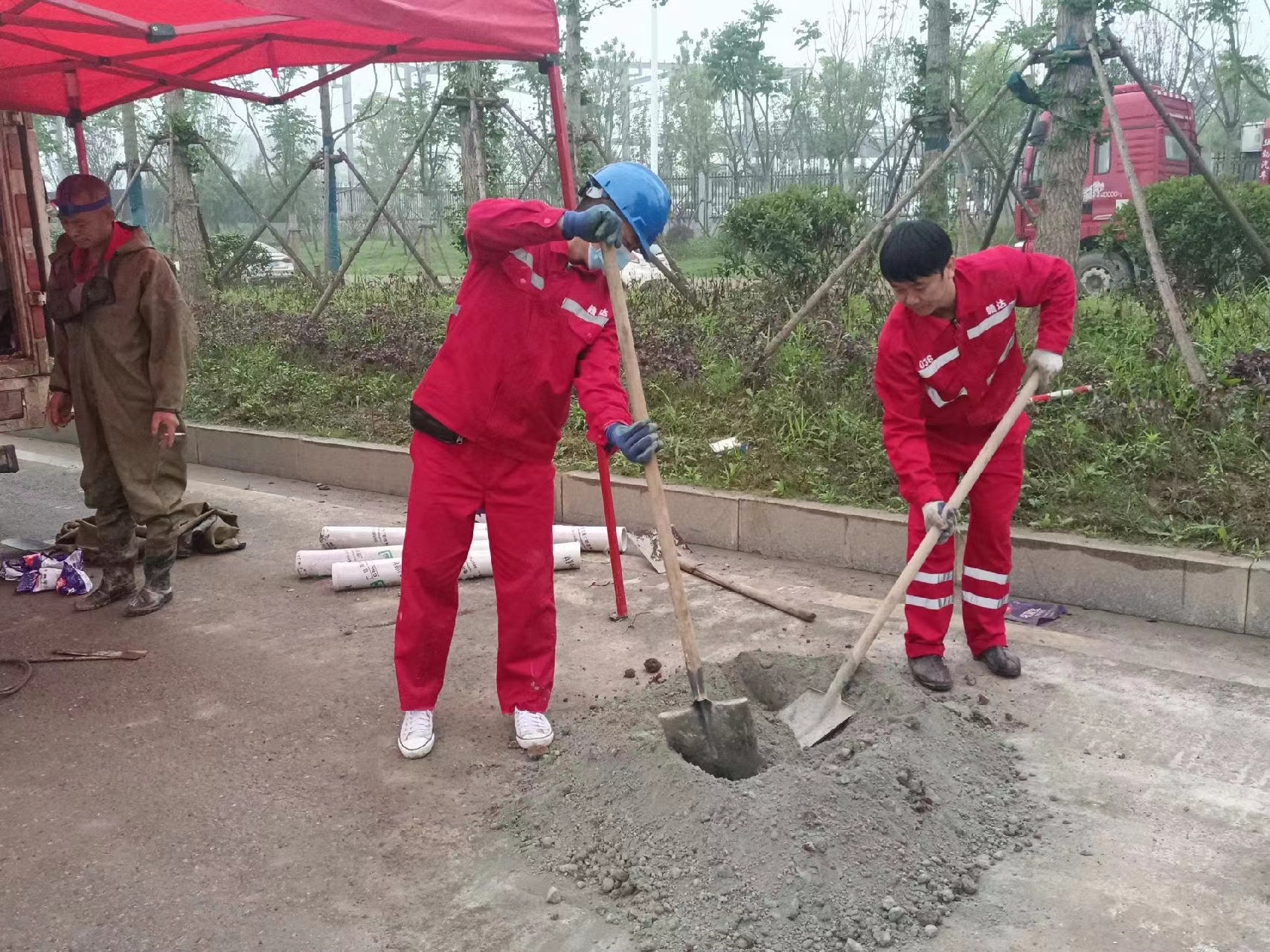新市管道疏通哪家好】及时进行市政管道清淤